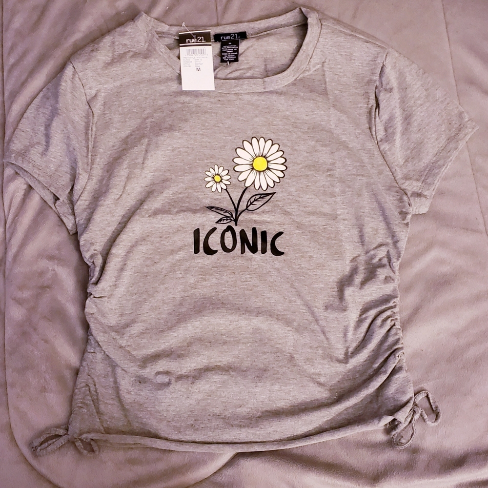 Gray Iconic Daisy shirt